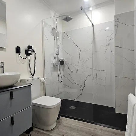 Moderno No Centro Do - Banana By Tropical Solutions *