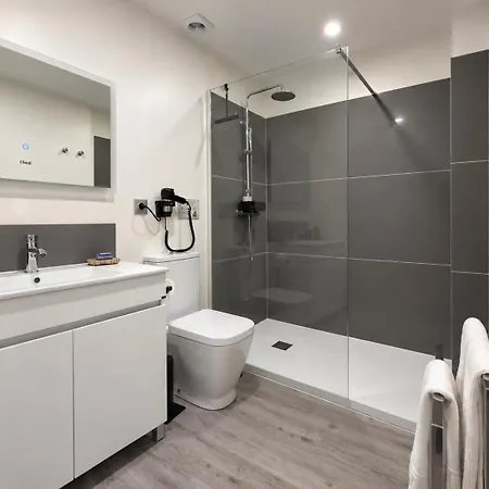 Moderno No Centro Do - Banana By Tropical Solutions * Funchal (Madeira)